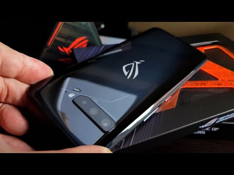 ASUS ROG Phone 3 Unboxing and First Impressions (5G Gaming Phone With 144 Hz Screen, 16 GB RAM)