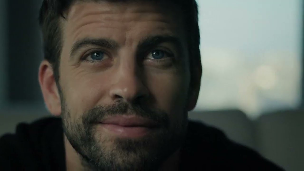 Gerard PiquĂ© anuncia que se RETIRA del FC BARCELONA con este emotivo vĂdeo