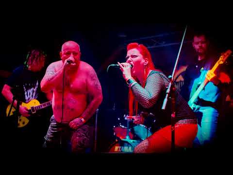 Nukleární Hovada - Čůčo s Francovkou