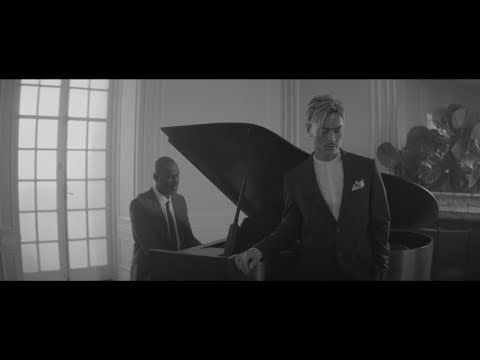 Video thumbnail for LOVE HURTS