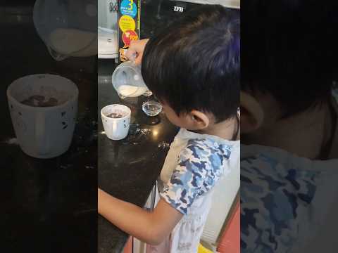 2 min Chocolate Mug Cake In Microwave #shorts #diywithamogh