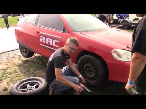 Honda Insight With a TURBO, Running 9s, and Setting a World Record!