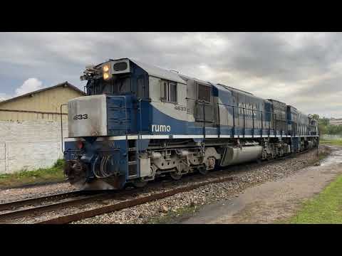 Trem da RUMO ingressando no Pátio de Pelotas com as GT22 4633, 4640, 4662 e 4619 e 89 vagões