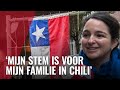 Lange rij Chilenen voor het stembureau in De Pijp