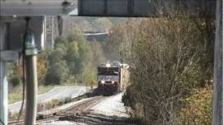 preview picture of video 'NS 25G, NS 16T, and a Broken Crossing Gate Johnson City, TN 10/19/12'