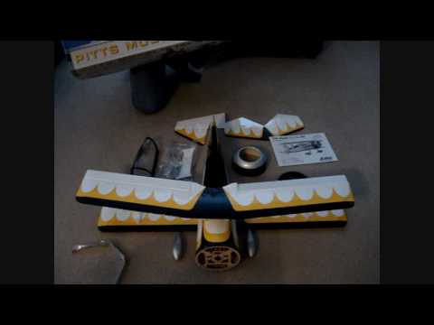 E-flite Pitts Model 12 15e  Preview Out Of Box
