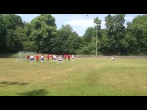 Freistoß-Kunstschuss von Robert Wagner (VfB Einheit zu Pankow II) | SPREEKICK.TV