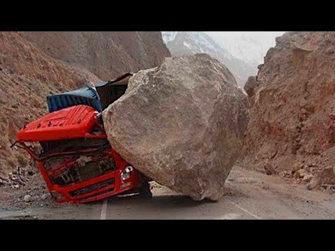 Top 100 Dangerous Idiots at Work Fastest Truck, Excavator & Heavy Equipment Machinery Fails Driving