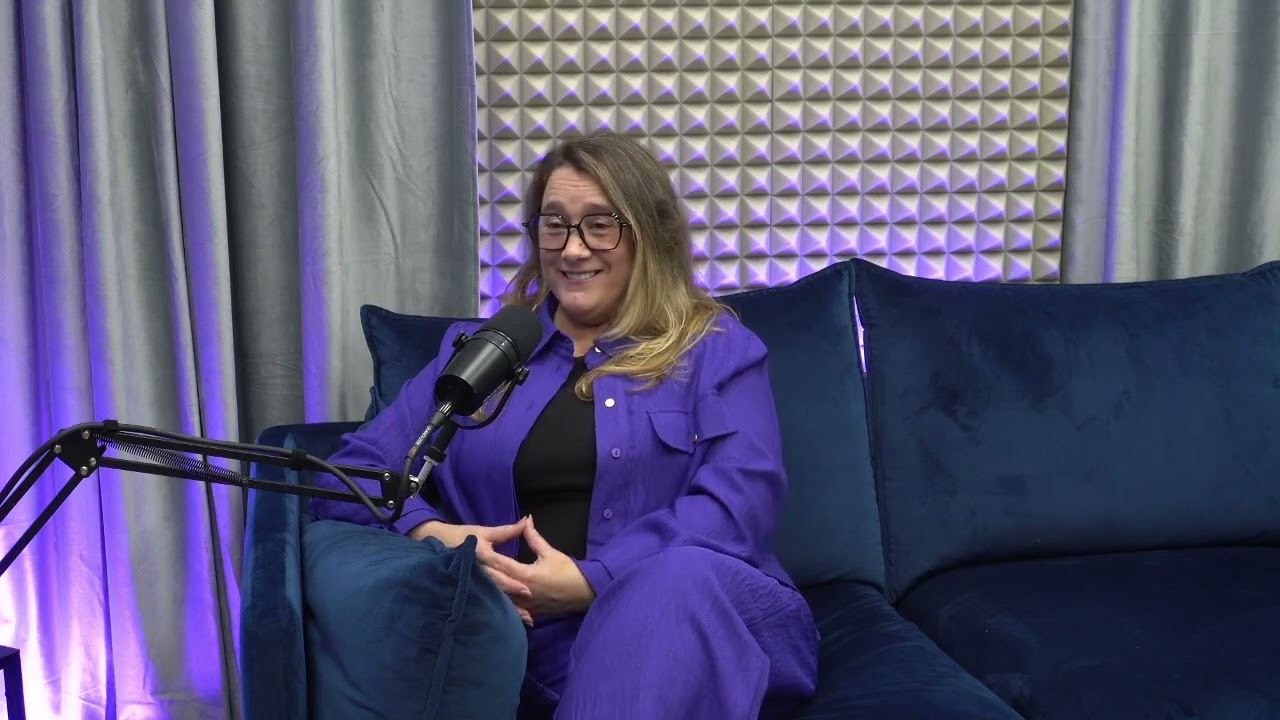 Conversa com Dra. Carmen Diego