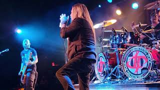 Download lagu Drowning Pool - Enemy - Live Starland mp3