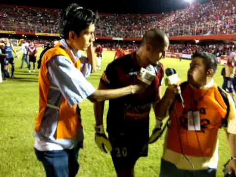 ENTREVISTA AL HEROE DEL PARTIDO!