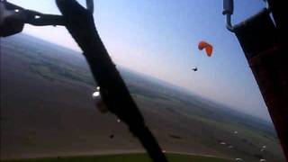 preview picture of video 'paragliding - milk hill white horse (2.10.2011)'