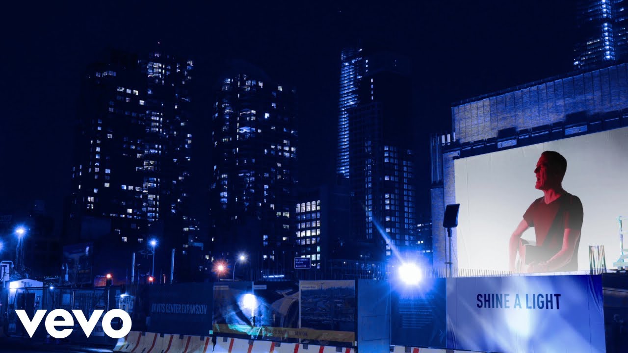 Bryan Adams — Shine A Light