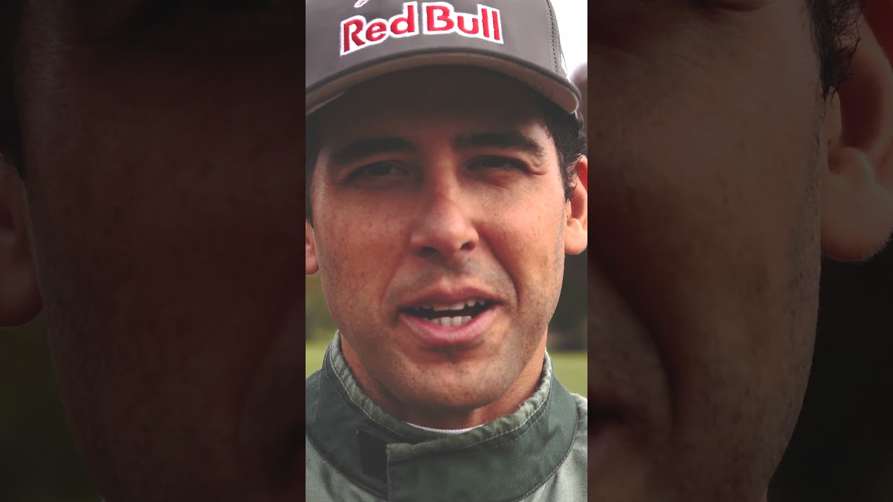 O campeão mundial de Rally está de volta!