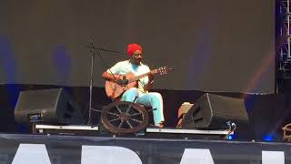 Seu Jorge en vivo “Changes” de David Bowie