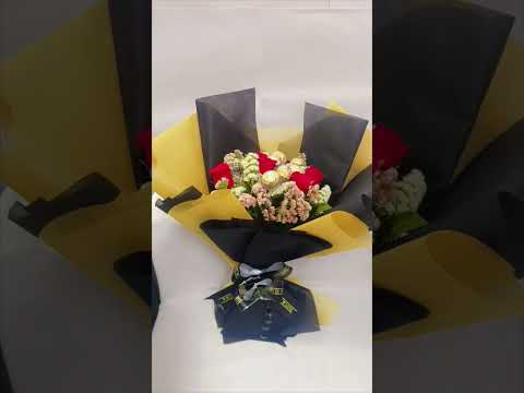 Ferrero Rocher Chocolate Bouquet with Red Roses |10 chocolates | 6 red roses |