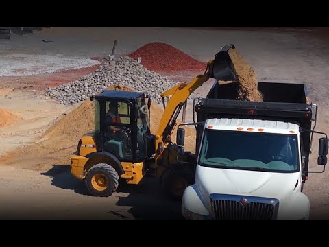 Cat® 903 Compact Wheel Loader | At Work