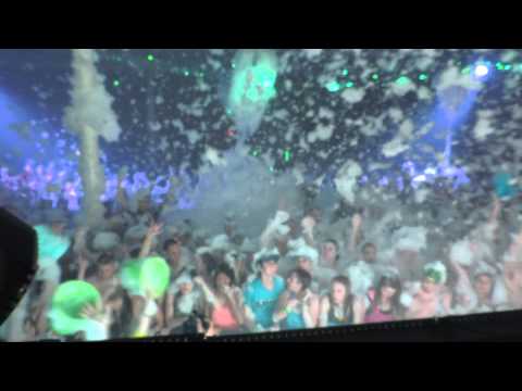 TRAJIKK LIVE @ FOAM FEST 2013