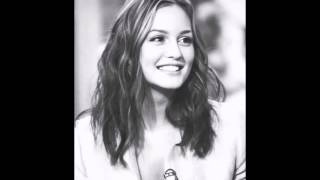 Bette Davis Eyes - Leighton Meester