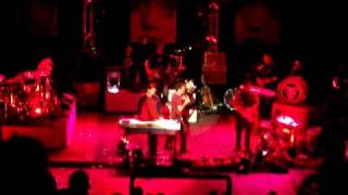 TMBG Live in Chicago October 10, 2009 singing Alphabet Lost and Found