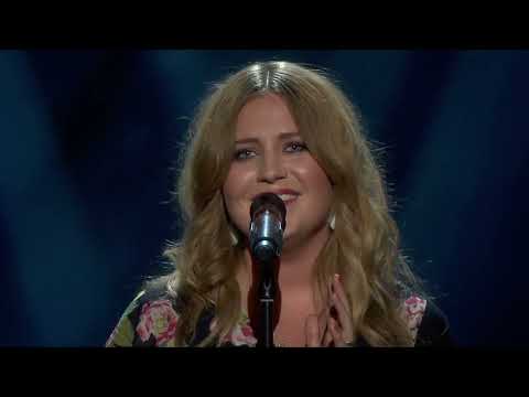 Rockheim Hall of Fame 2018 - Ingebjørg Bratland fremfører "Me to går alltid aleina" for Morten Abel