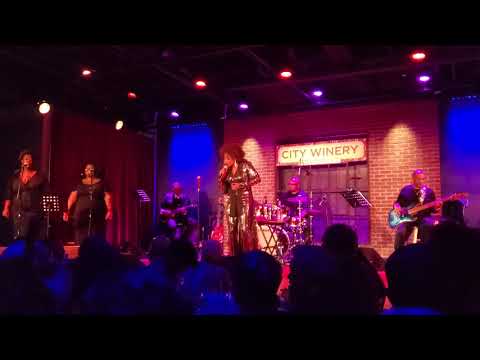 Melba Moore singing "Lean On Me" backed by Keith Showtime Busey and The Unit Band.