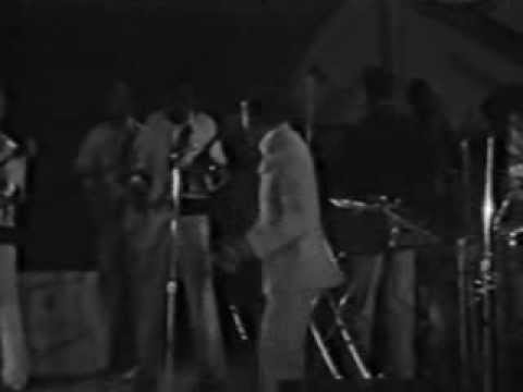 Count Machukie - Historic Live short clip