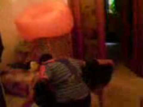 balto vs pepo....dog attack! lupo attacca uomo