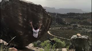 Video thumbnail of Black Eagle, 8b. Rocklands