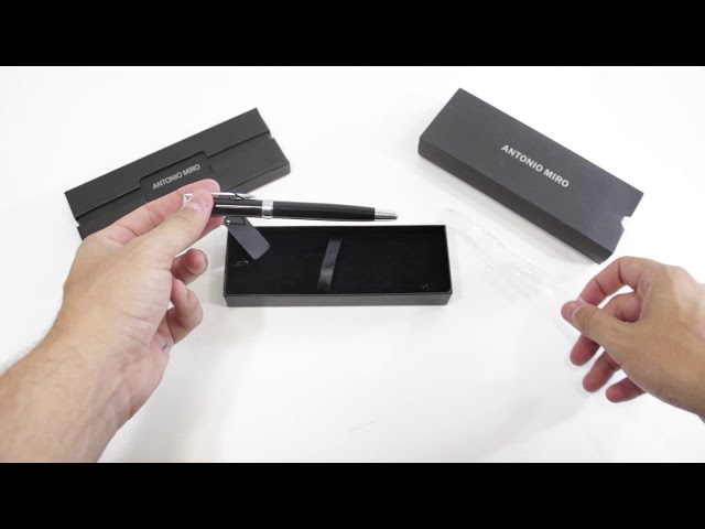 Vídeo relacionado con Eylkeup Bolígrafo de metal con caja de regalo, bolígrafo personalizado con 2 minas de tinta negra para amigos, colegas, compañeros de clase