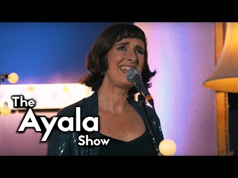 Rebecca Hollweg - Country Girl - live on The Ayala Show