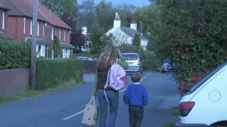 preview picture of video 'Church Road, Thornbury -  pedestrians in danger'