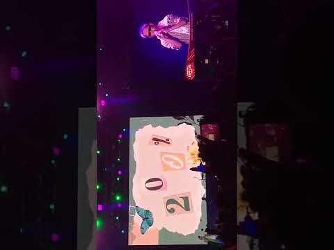 221126 AKMU Give Love & 200% Fancam | I say AK, you say MU!