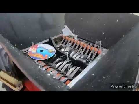 I DESTROY PITSADA JATTUPORN'S CORNLADDIN DVD (WITH A SHREDDER)