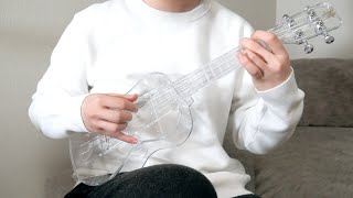 When you're a proud uke player and  just want to make you throw and burn your instrument（00:00:35 - 00:01:06） - I Play the Transparent Guitar