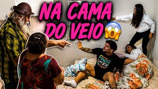 LUIZ DO SOM PEGOU MANETIKIN E IZALICK NA CAMA 😱😱😱| IZALICK 