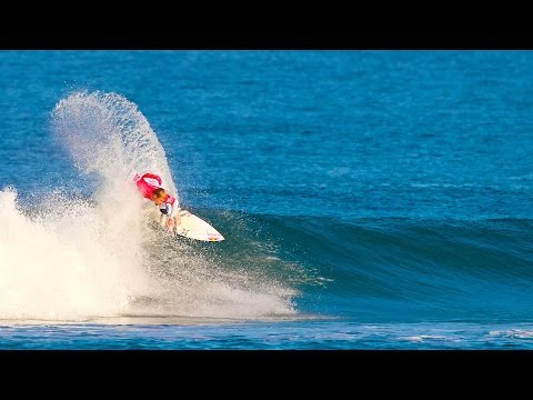 Andino Drops a 9.67 in Round 1 of Cascais QS10,000