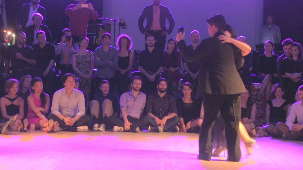 Video thumbnail for Ariadna Naveira et Fernando Sanchez dansent la valse