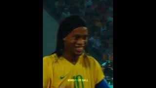 Download lagu Ronaldinho Humiliating Football Legends ☠ mp3
