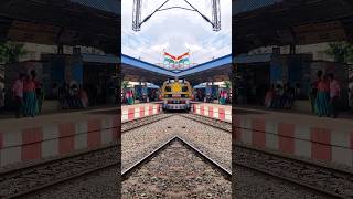 Download lagu indian local train video l train tracks l railway l railgadi #train #railwaytrain #trainvideo #rail mp3