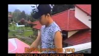 Download lagu FAISAL ASAHAN - Dusta Bersepuh Cinta - YouTube.FLV mp3