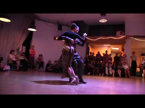 Michael Nadtochi et Elvira Lambo dansent sur le tango La Yumba