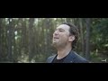 Tino Martin – Laat Mij Maar Gaan (officiële videoclip) Tino Martin – Laat Mij Maar Gaan (officiële videoclip)