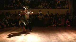 Moira Castellano y Gaston Torelli   Salon Canning   Enero2011   4