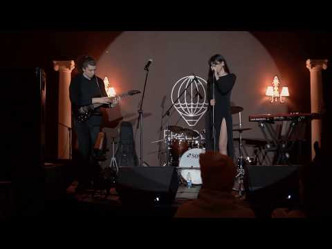 Zara Arshakian - Irresistible (acoustic live)