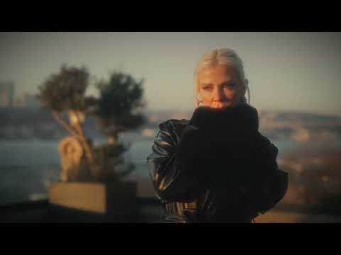 Ömür Gedik  - İs ve Duman (Official Music Video)