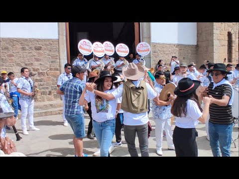 FIESTA EN CHACAS 2022 - BANDA CORAZÓN DE HUANDOVAL - CHACAS PLAZA ICHU ICHU