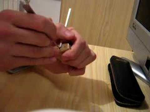 Carl_Mor-6929 Lockpicking a MASTERLock padlock