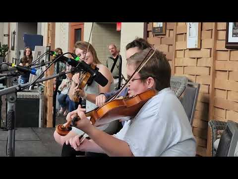 Faded Love IBMA 2023 - Michael Cleveland, Maddie Denton & Aynsley Porchak