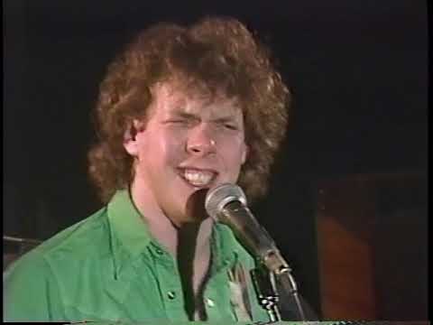 Play Video Youtube Video